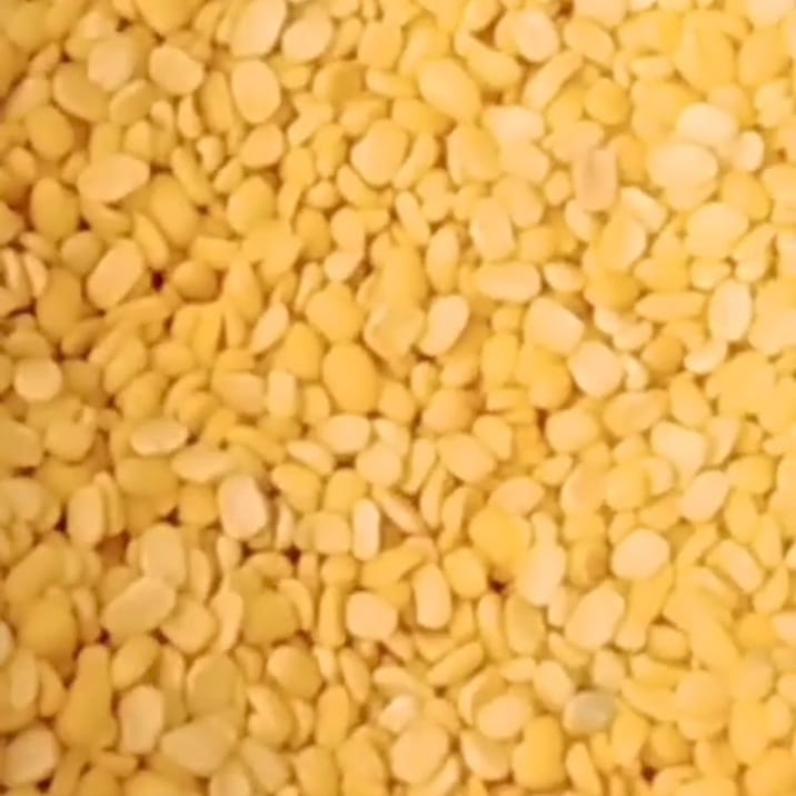 No.1 split yellow mung beans/desi moong ki dall 1/2kg